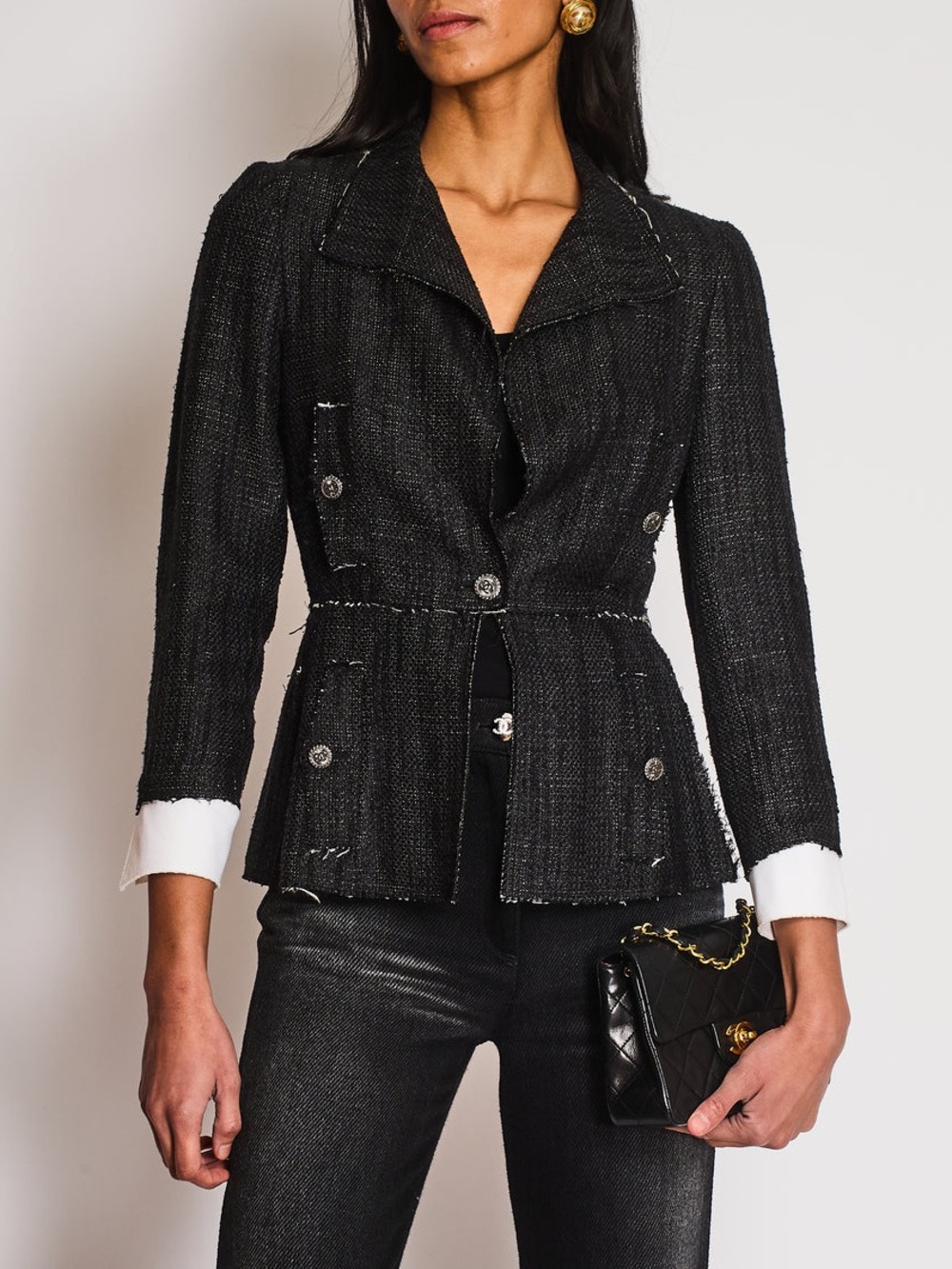 CHANEL 07/P BLACK SILK WEAVED SINGLE BREASTED JACKET WITH DETACHABLE CUFF DETAIL